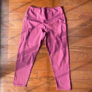 Absolutely Fit Capri Workout Yoga Leggings with Pockets Size Medium Pink